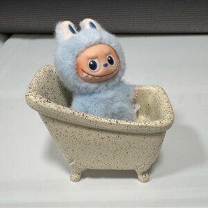 THE MONSTERS Pin for Love Series-Vinyl Plush Pendant “D” Labubu